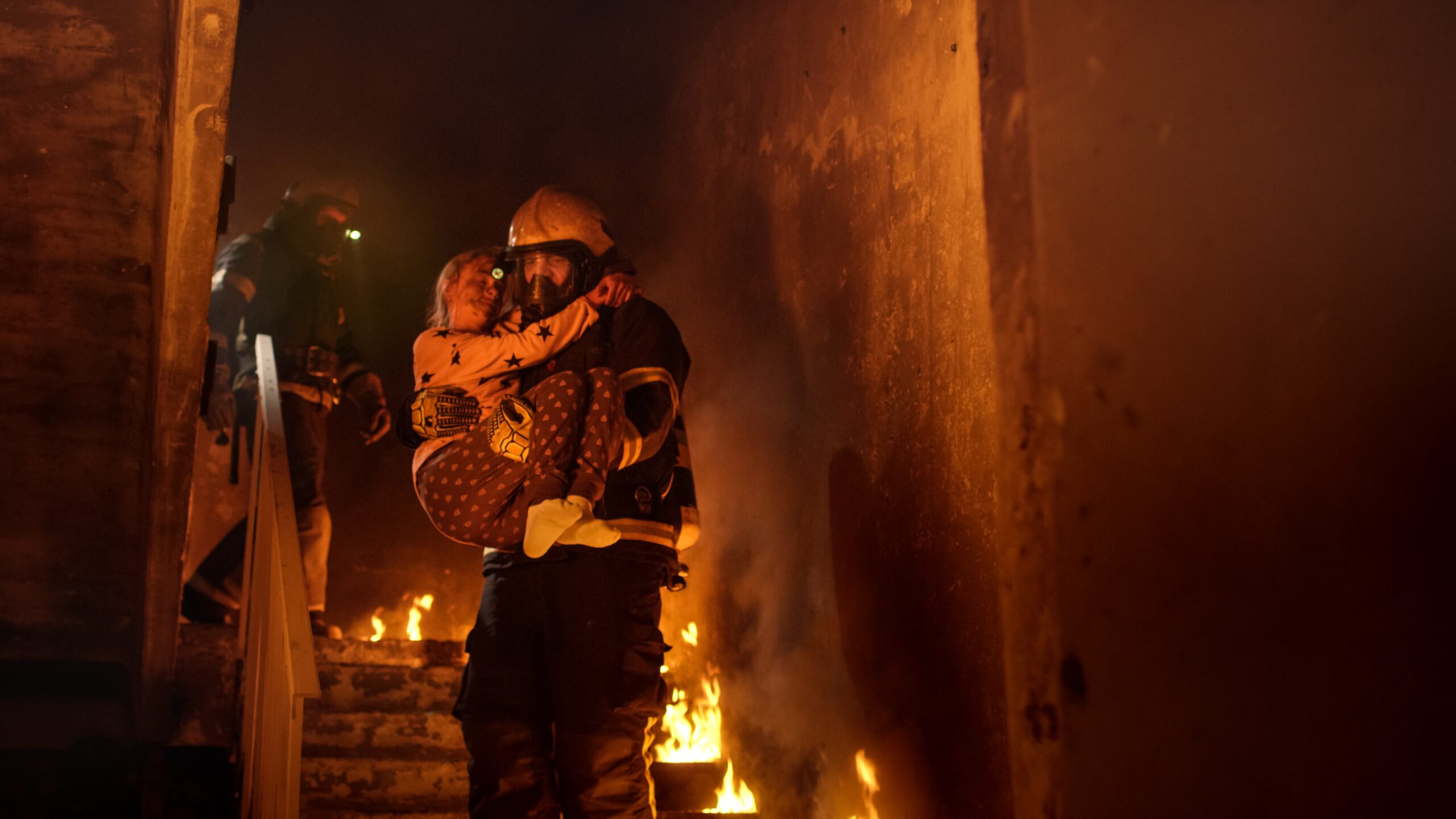 Fire Fighter saves young girl